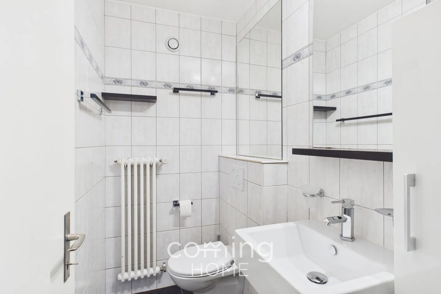 Compact Studio in Visp - sunny location with mountain view - Photo 3 of 9