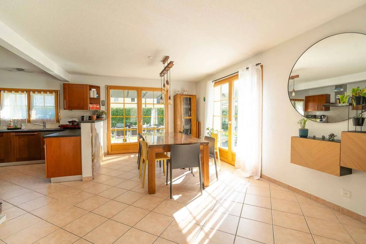 Prächtige Familienvilla mit Garten - Foto 5 von 12