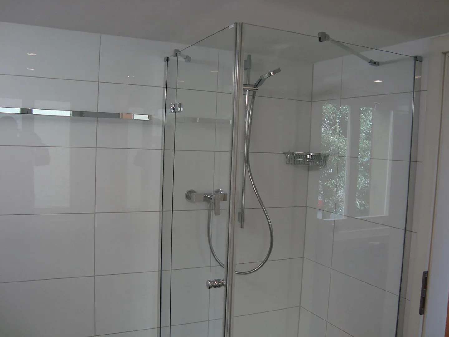 Bel appartement lumineux de 2,5 pièces en ville - Photo 4 sur 5