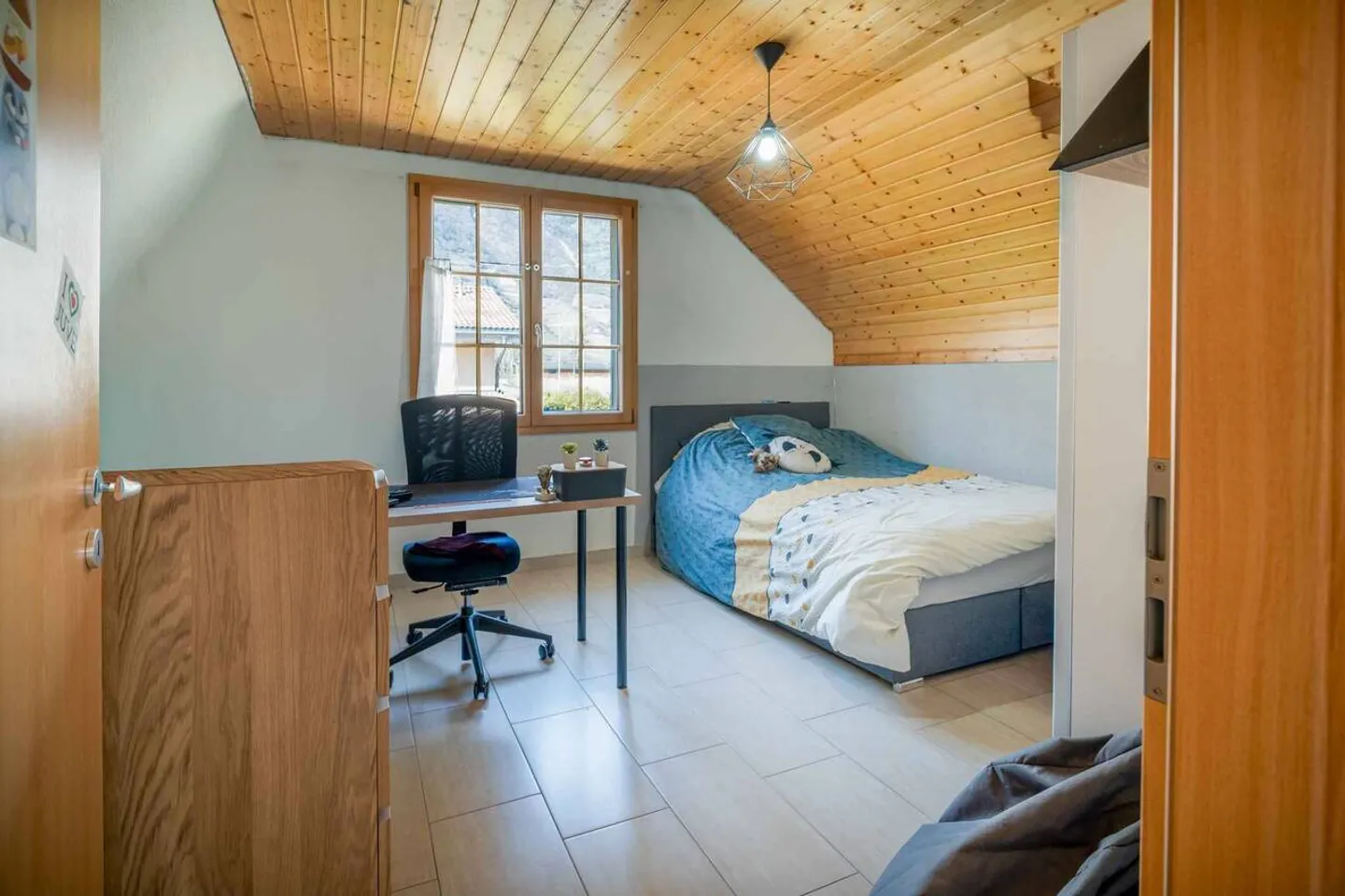 Prächtige Familienvilla mit Garten - Foto 11 von 12