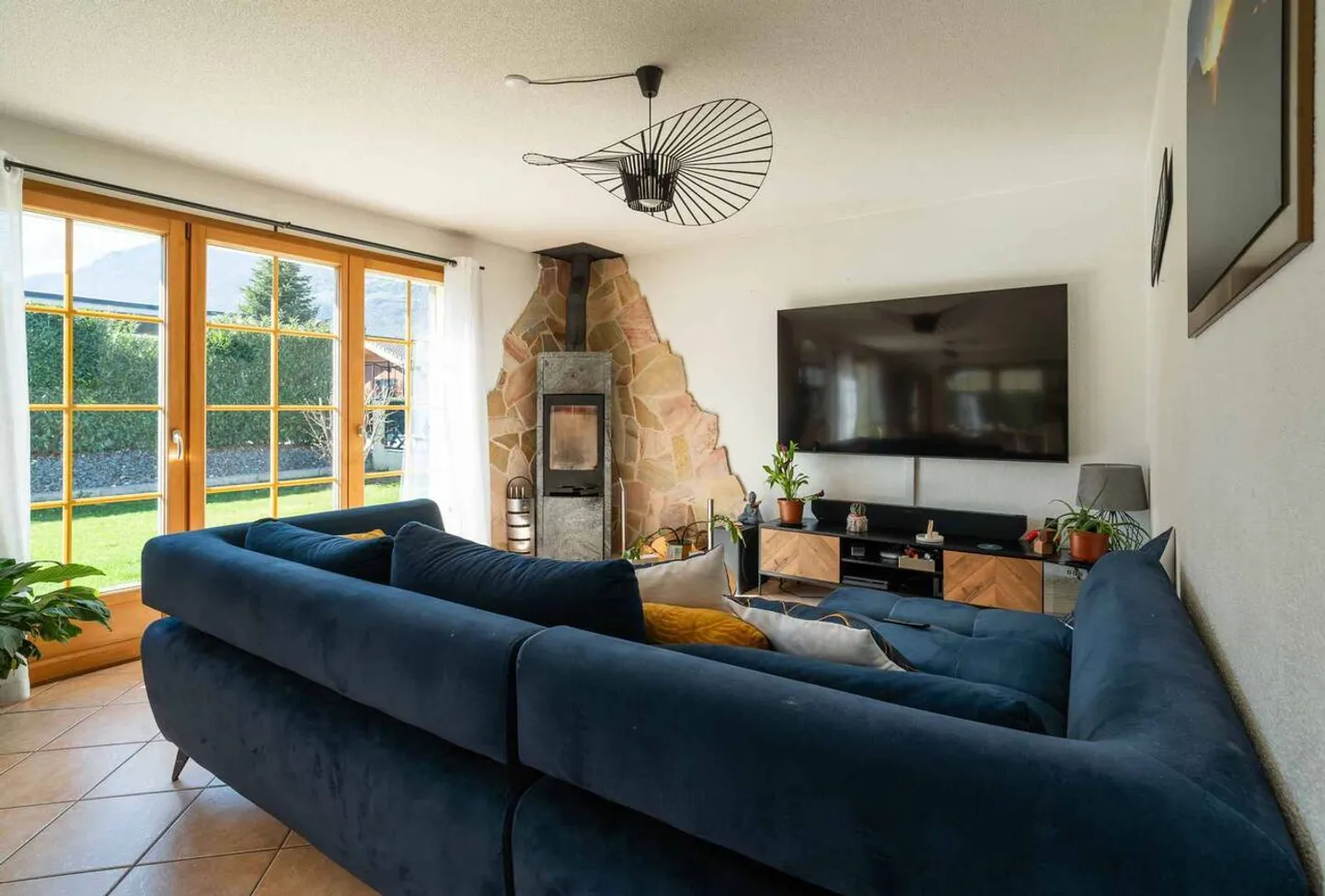 Prächtige Familienvilla mit Garten - Foto 6 von 12