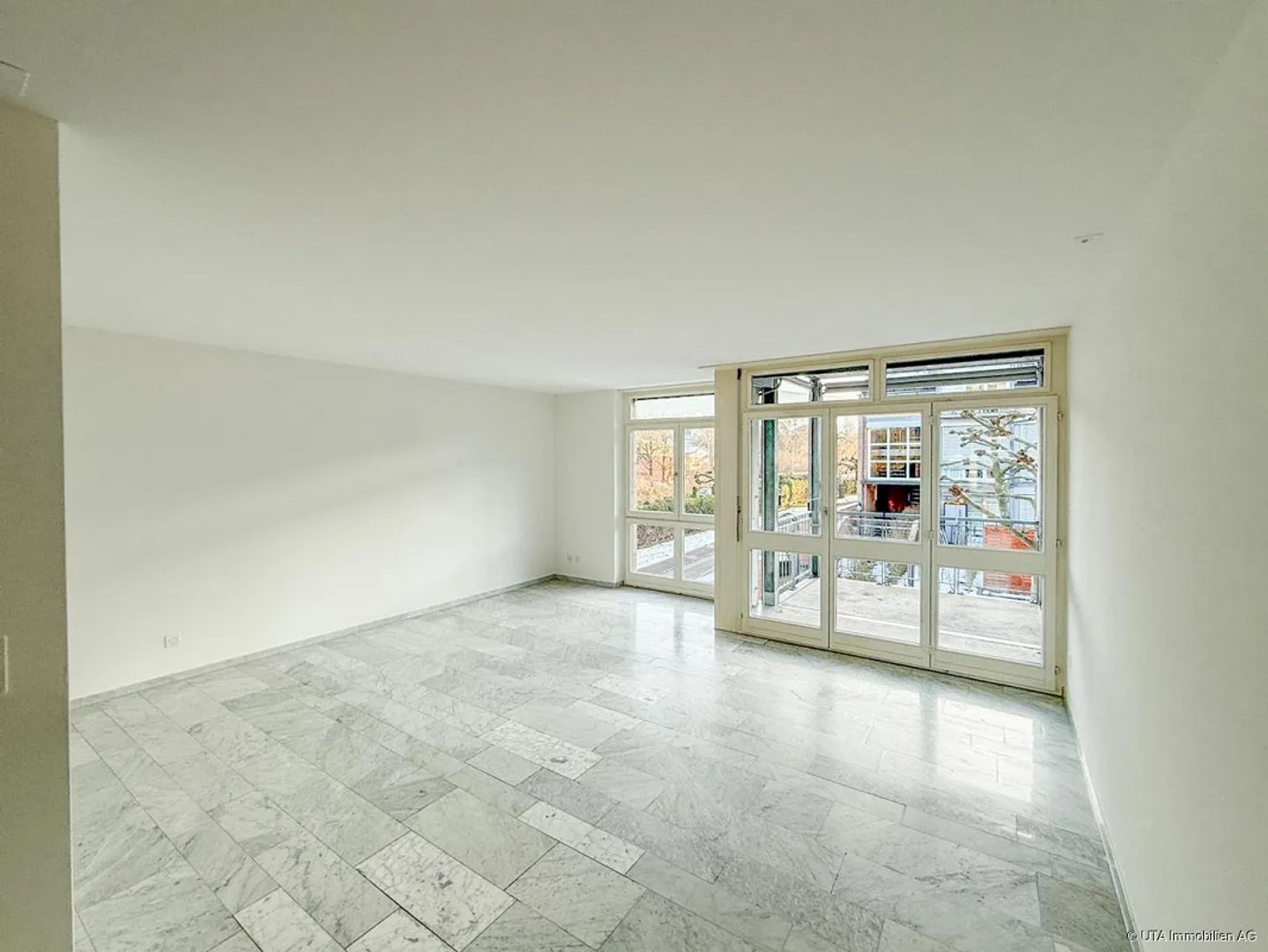 Condominium Pratique Près de l'Arrêt de Bus - Photo 1 sur 11