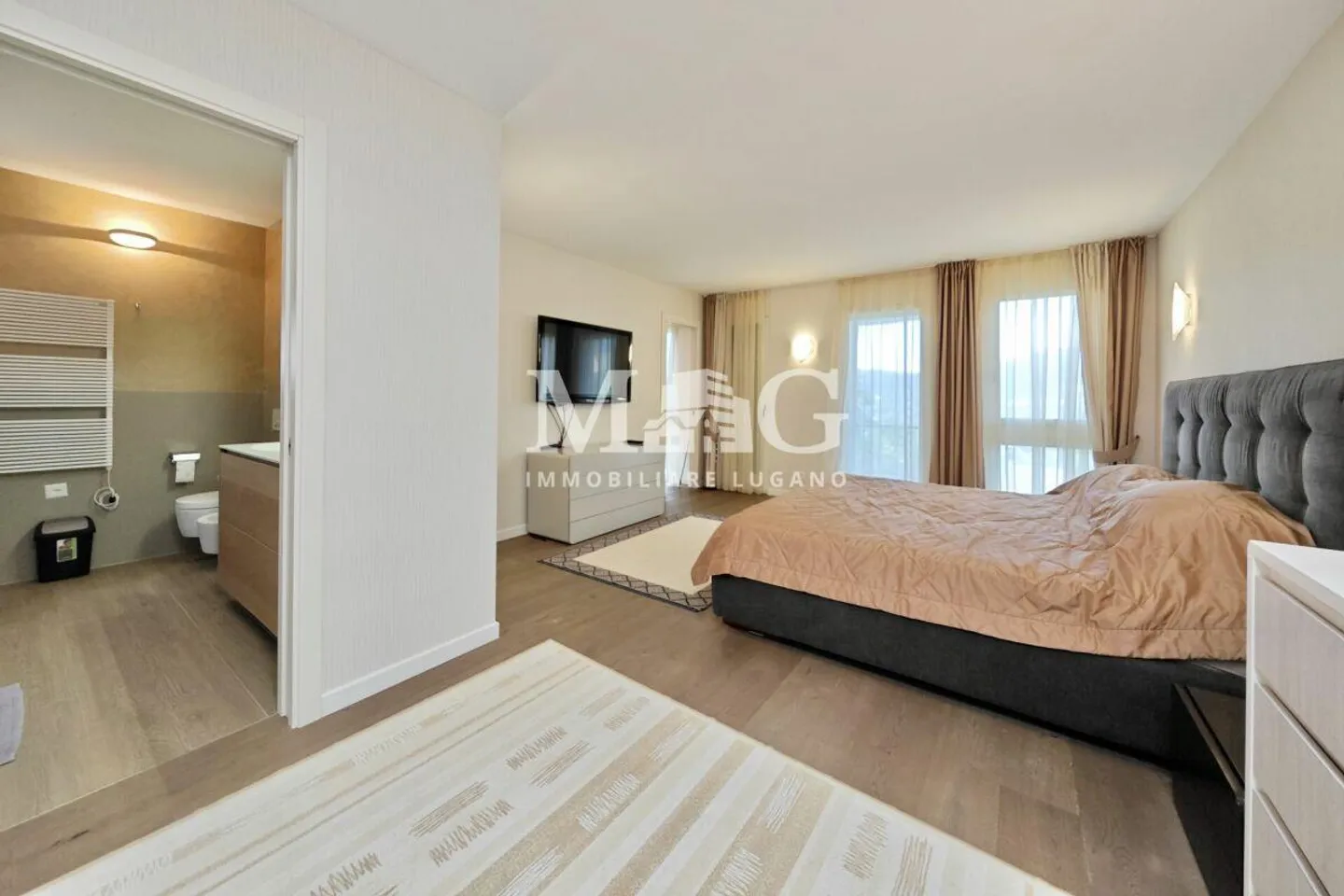 Montagnola, Collina d'Oro: Single-family villa with pool and lake view - Photo 4 of 21