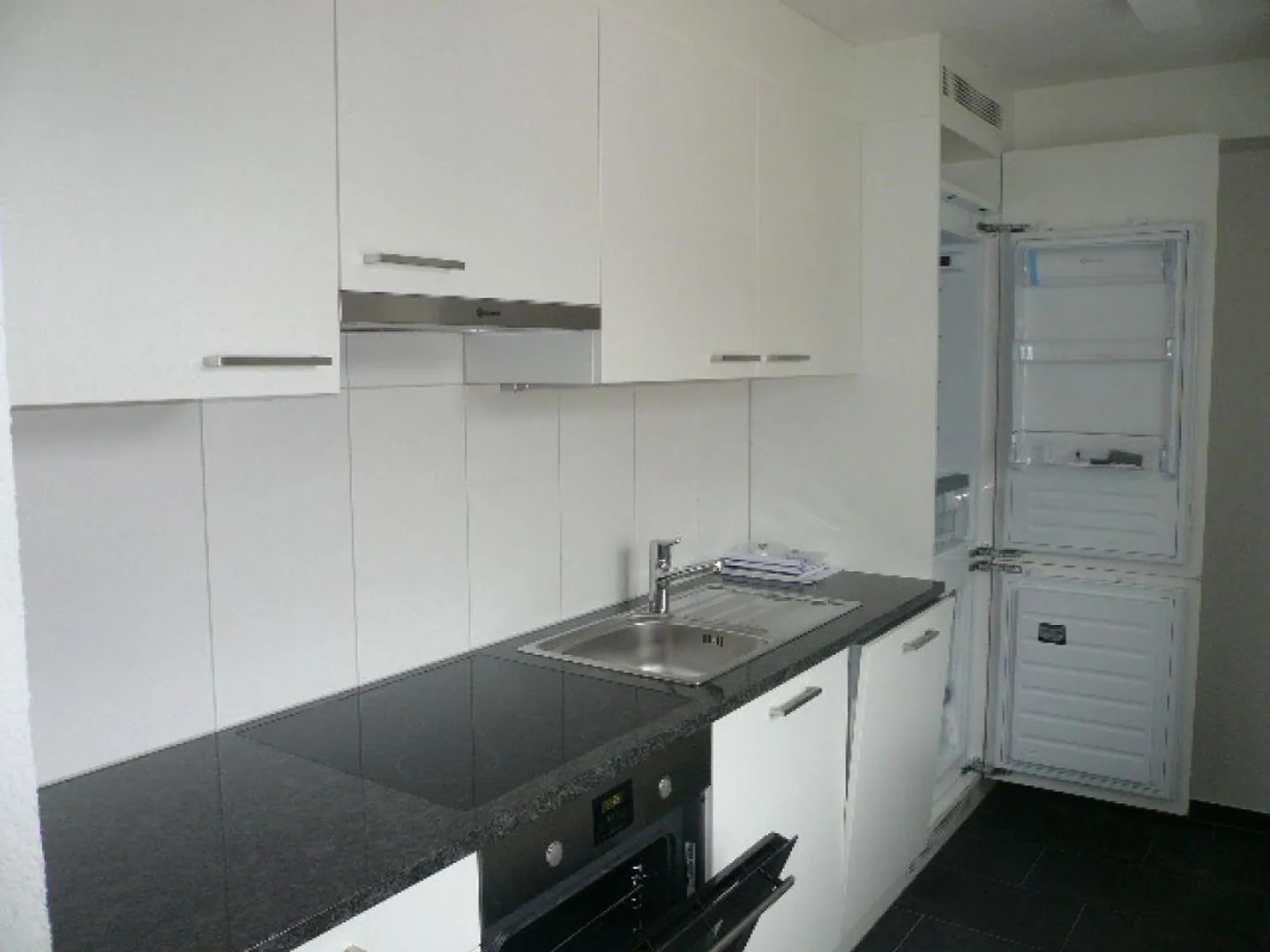 Beautiful 3.5 room apartment in a quiet location - Photo 2 of 10