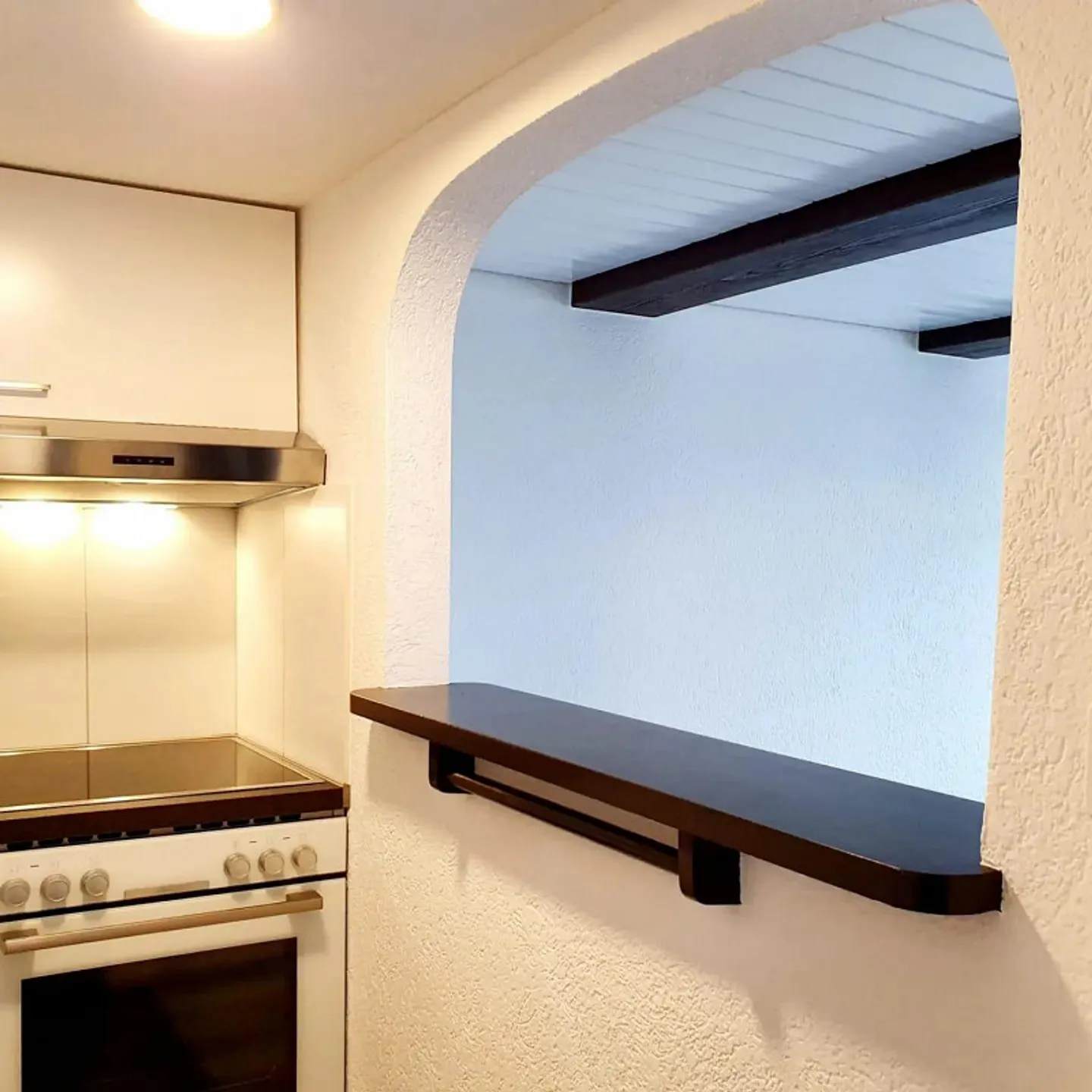 Top renoviert: Stilvolle 2.5 Zimmer-Wohnung im Herzen der Stadt - Foto 5 di 10