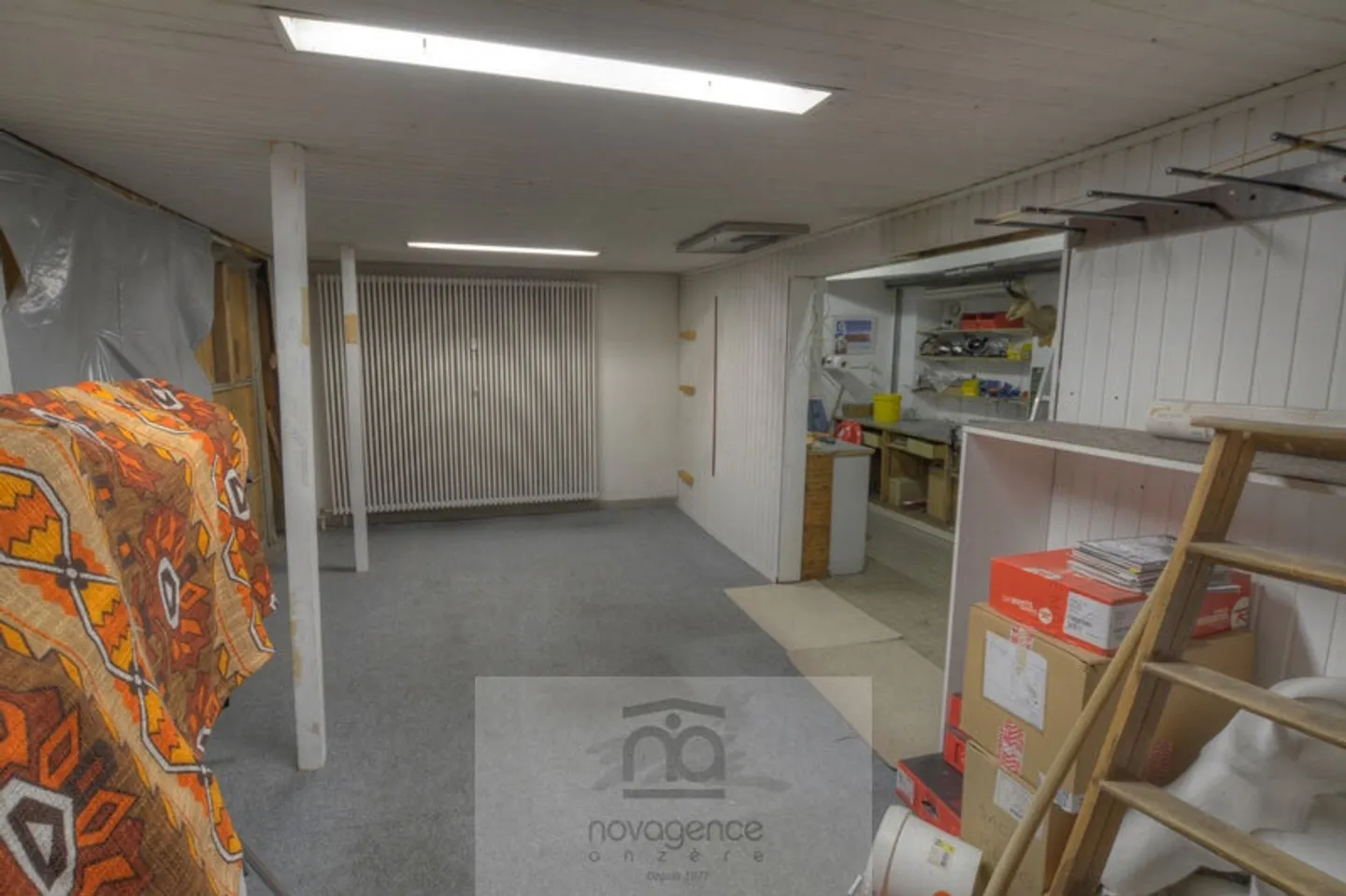 Gewerbliche Räumlichkeiten von 140m2 im Zentrum des Dorfplatzes - Foto 10 von 11