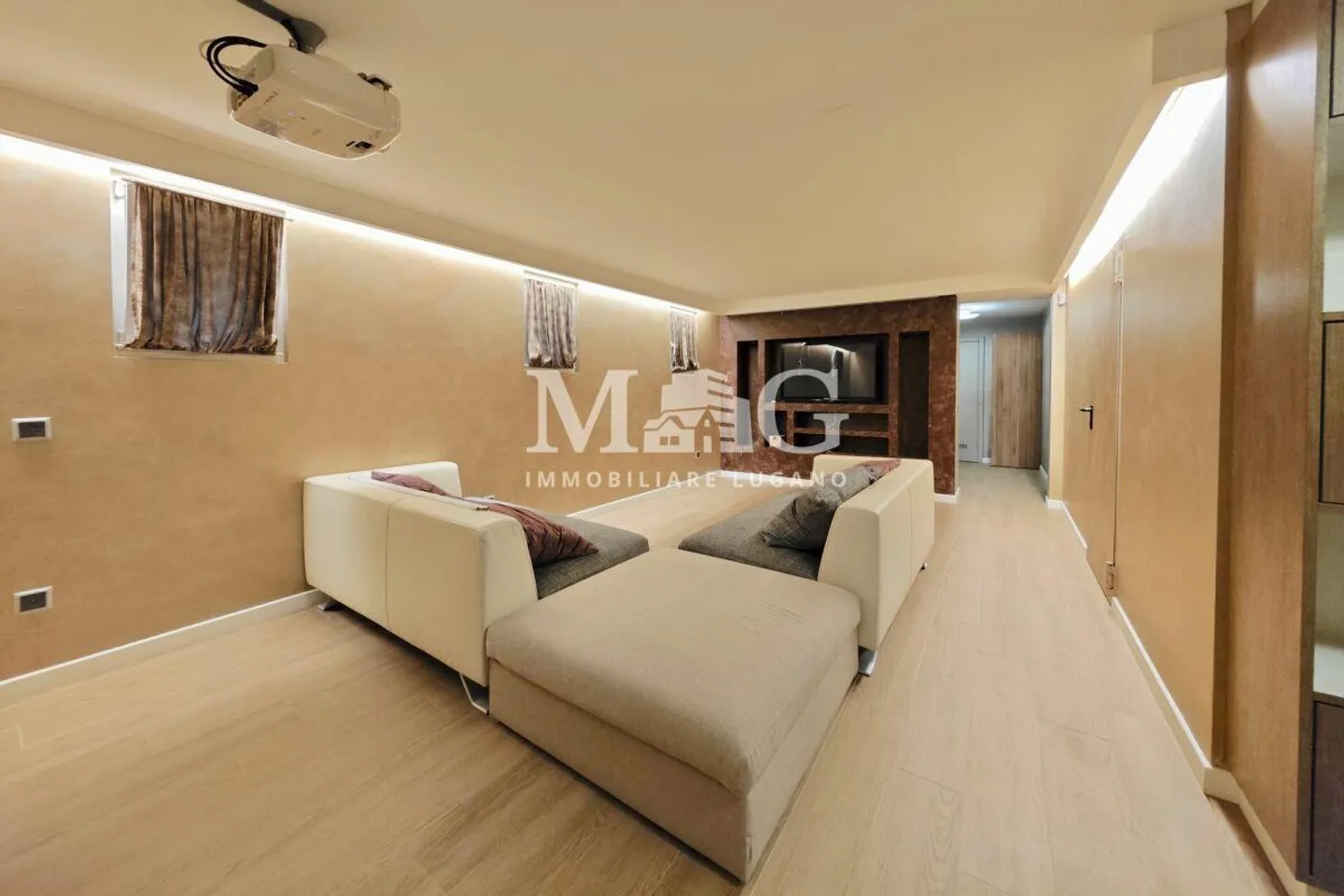 Montagnola, Collina d'Oro: Single-family villa with pool and lake view - Photo 15 of 21