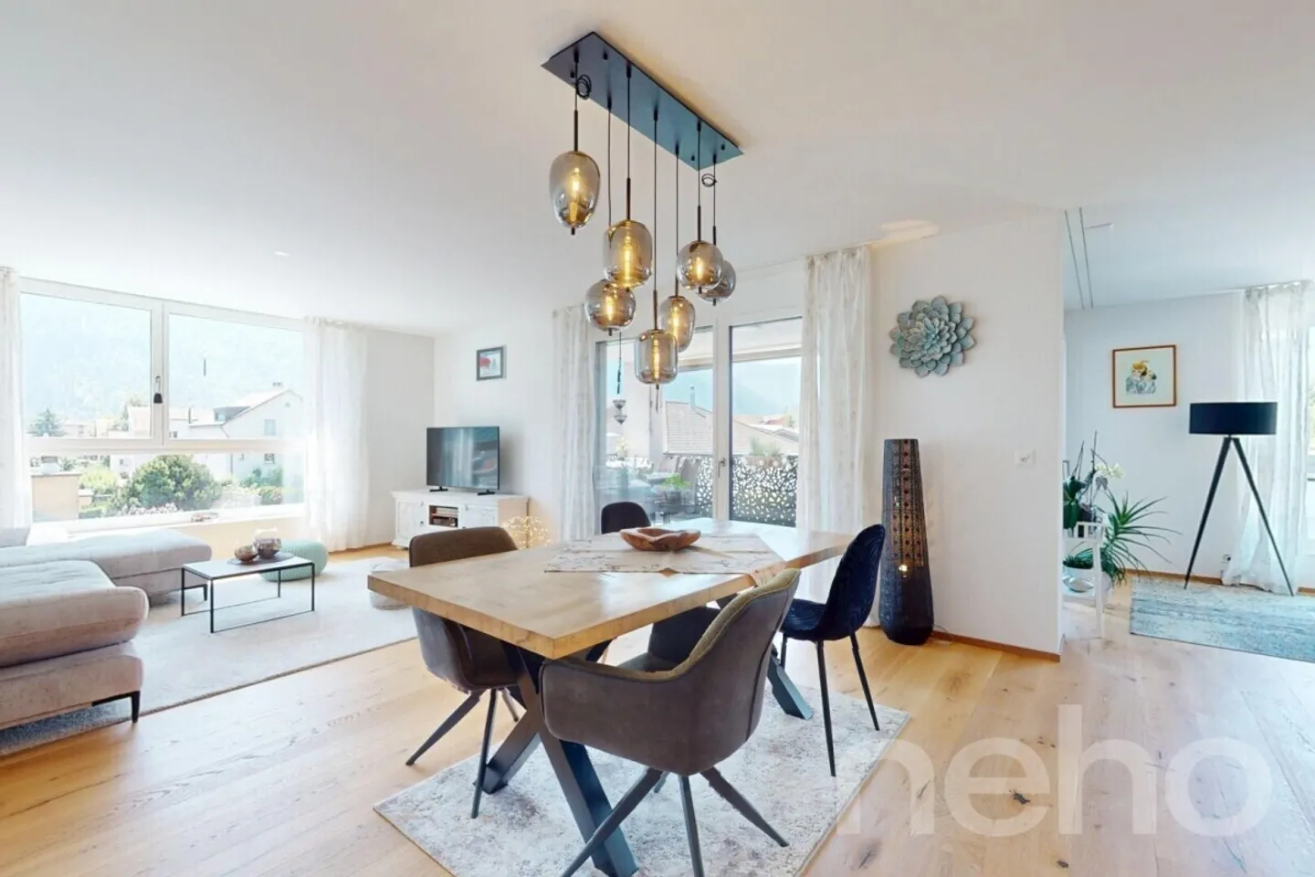 Appartamento moderno di 5,5 locali con finiture di alta qualità a Domat/Ems - Foto 3 di 12