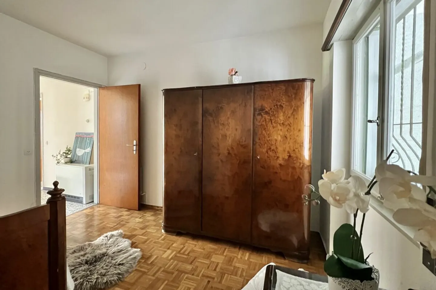 Appartamento 4,5 locali in una casa bifamiliare con vista lago a 180°, grande terrazza solare e giardino privato - Foto 24 di 50