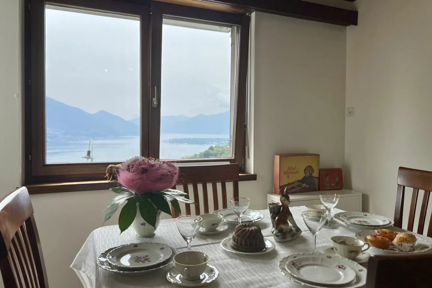 Appartamento 4,5 locali in una casa bifamiliare con vista lago a 180°, grande terrazza solare e giardino privato - Foto 26 di 50