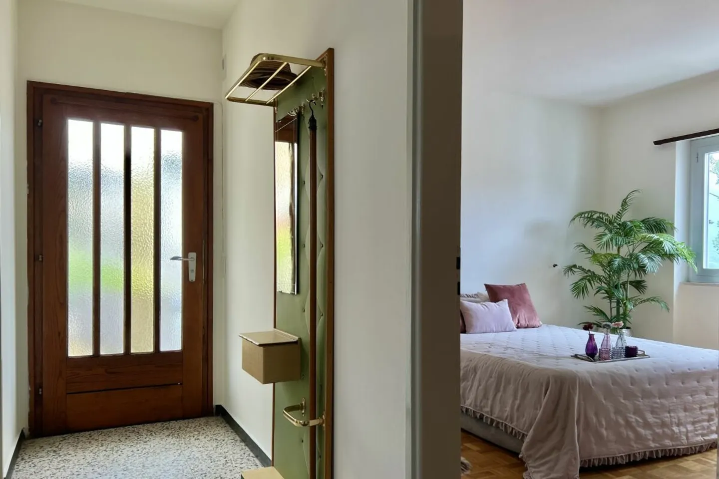Appartamento 4,5 locali in una casa bifamiliare con vista lago a 180°, grande terrazza solare e giardino privato - Foto 27 di 50