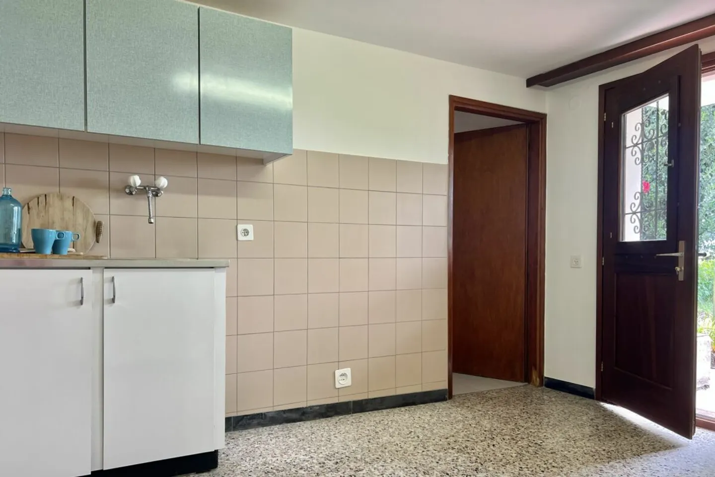 Appartamento 4,5 locali in una casa bifamiliare con vista lago a 180°, grande terrazza solare e giardino privato - Foto 32 di 50