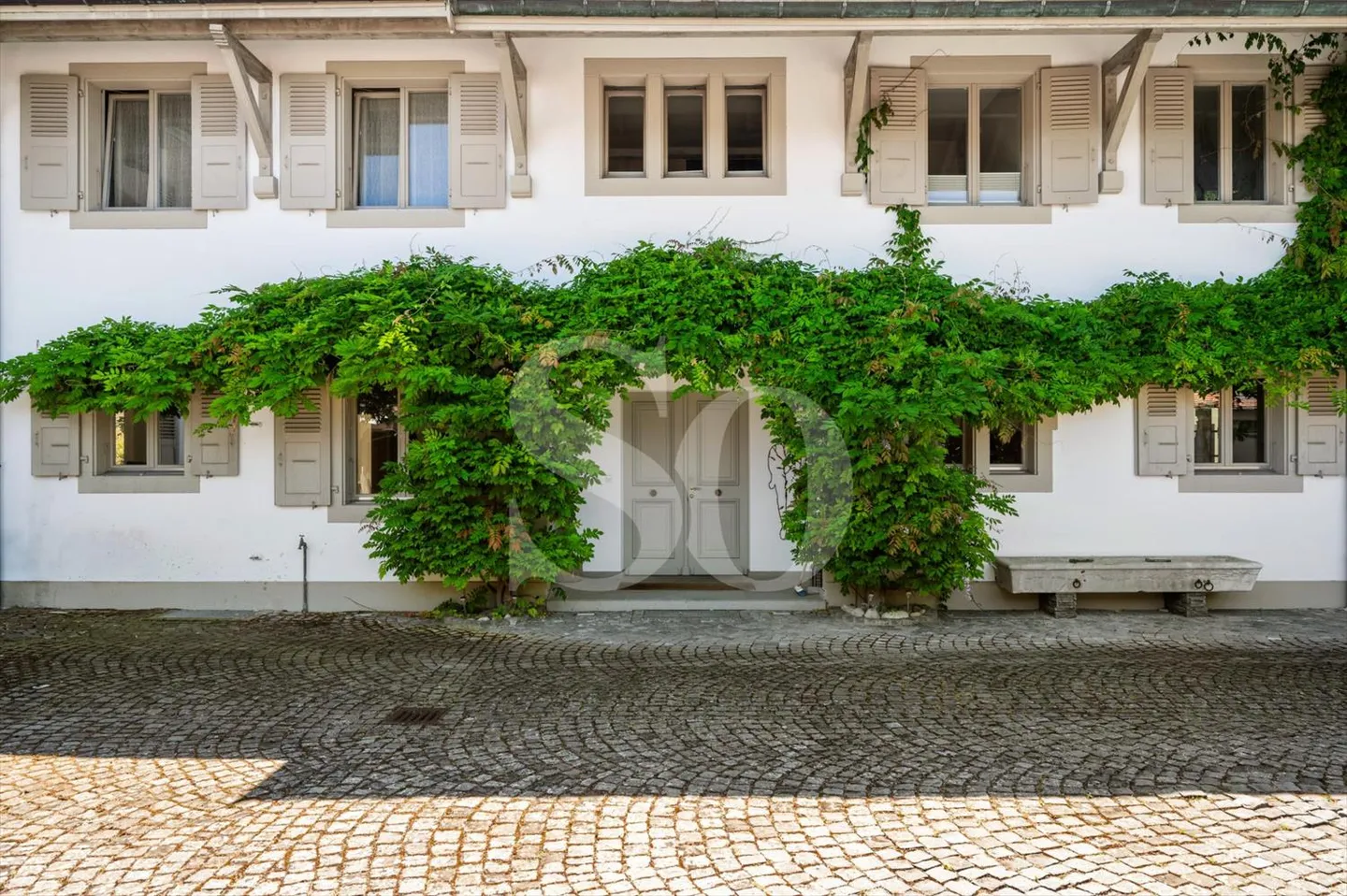 Family villa with character in the heart of Terre-Sainte (VD) - Photo 2 of 13