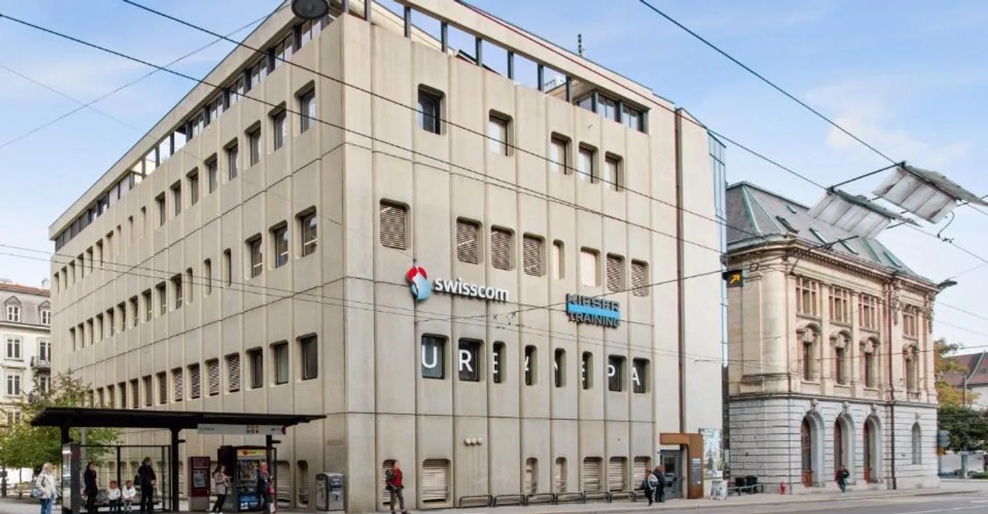 Spazi commerciali e amministrativi nel centro città - Foto 1 di 12