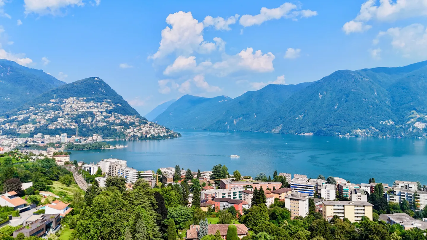 Villa di Prestigio con Splendido Parco vicino al centro di Lugano - Foto 3 di 5