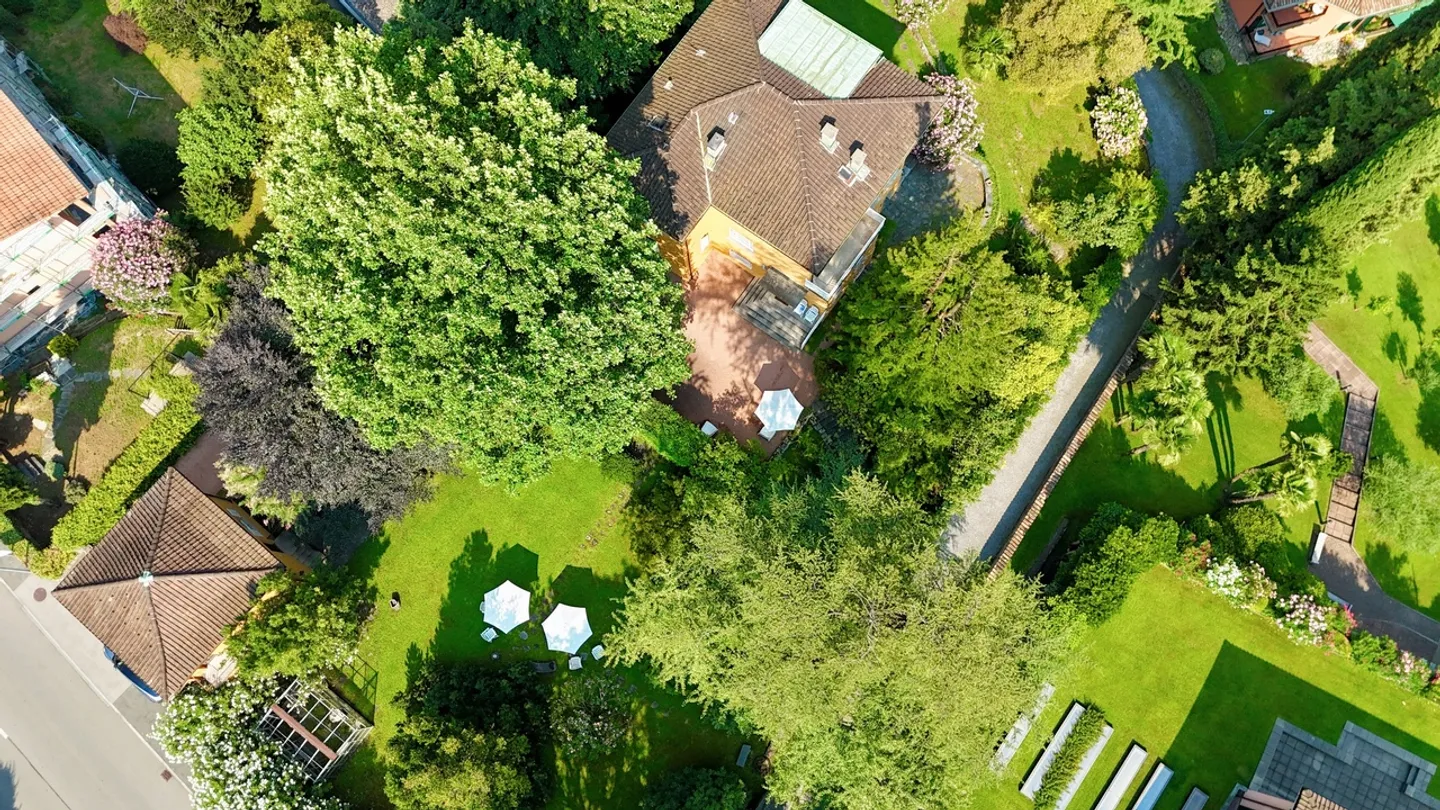 Villa di Prestigio con Splendido Parco vicino al centro di Lugano - Foto 4 di 5
