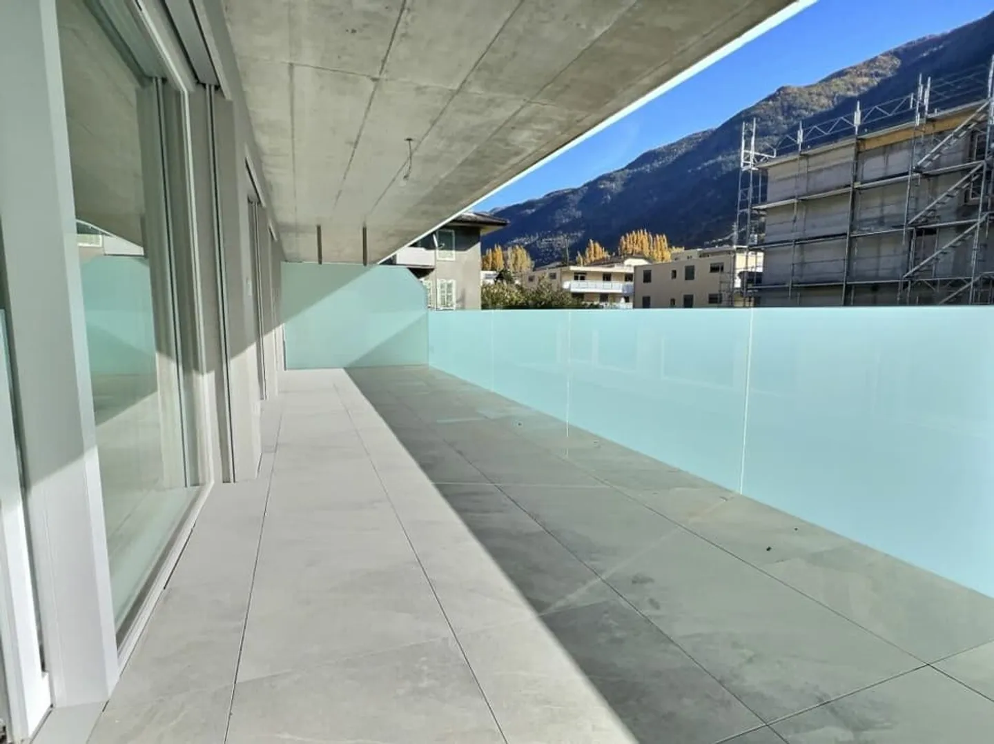 Spacieux 3,5p avec grande terrasse de 30m2 - Foto 6 di 13