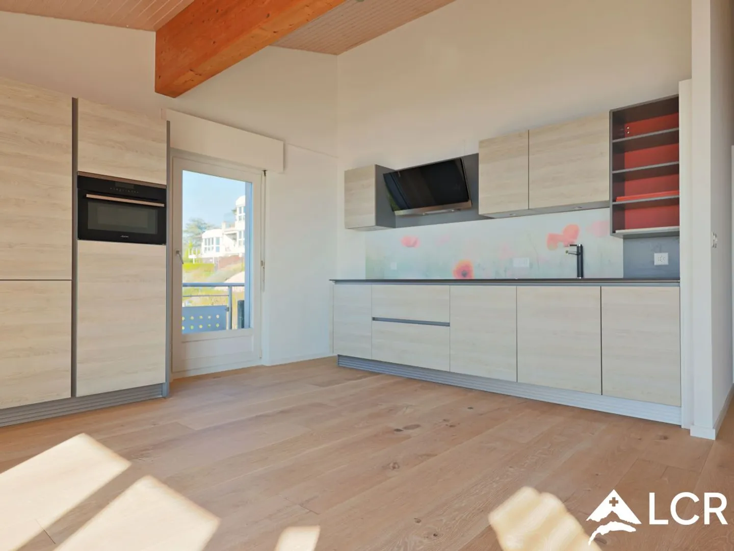 Appartamento Magnifico 3,5 Stanze / 2 Camere / Vista mozzafiato sul Lago e sulle Montagne - Foto 4 di 12
