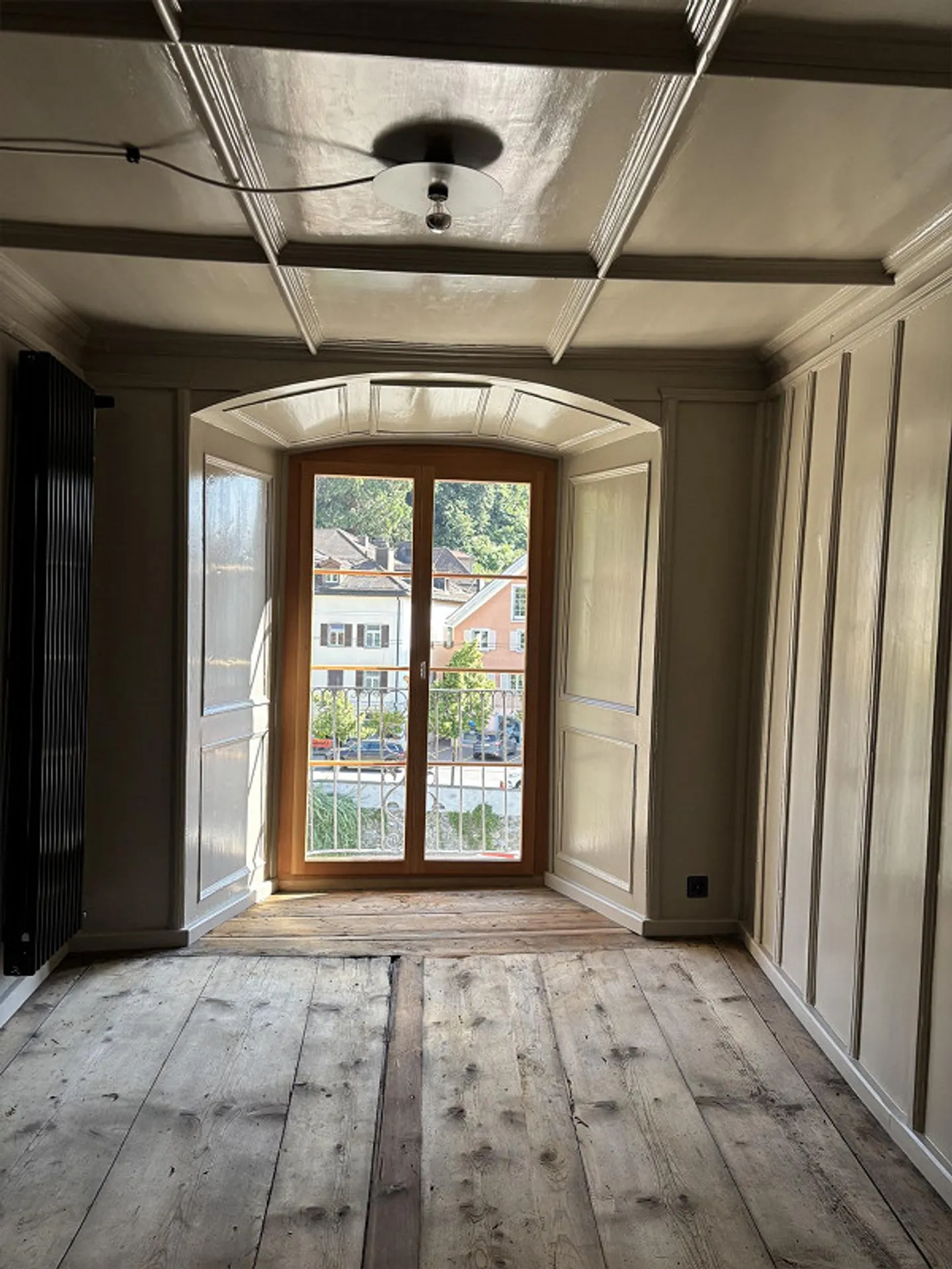 Appartement unique de 2 pièces dans la vieille ville de Chur – Première location - Photo 3 sur 8