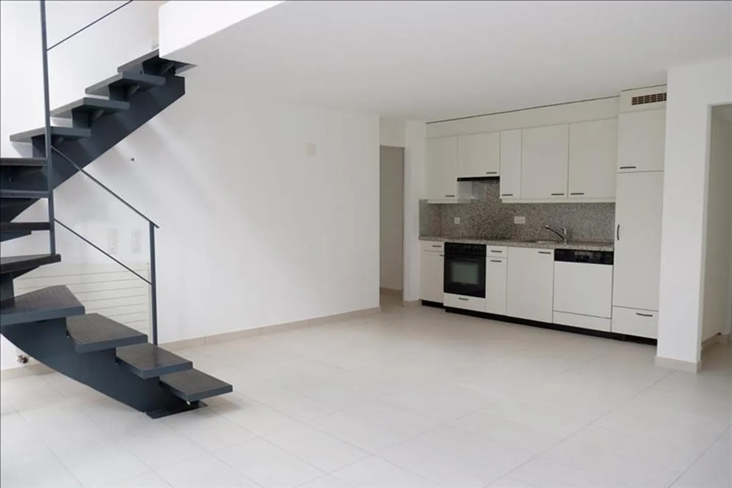 Feel Good at Home! - Photo 4 of 5