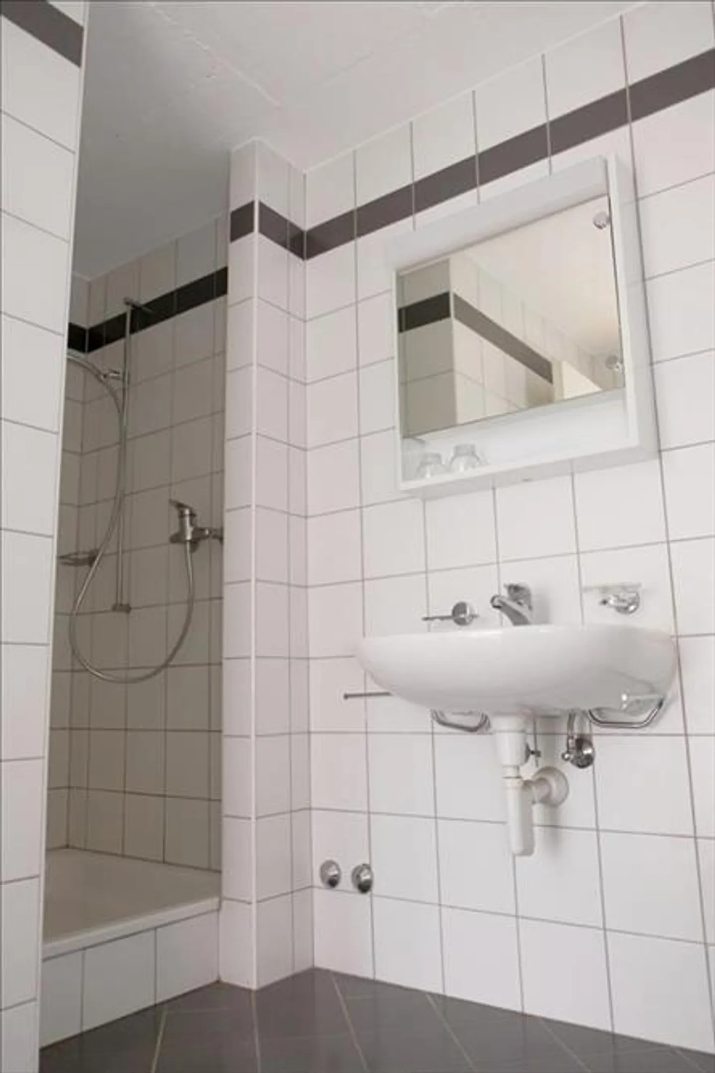 Feel Good at Home! - Photo 5 of 5