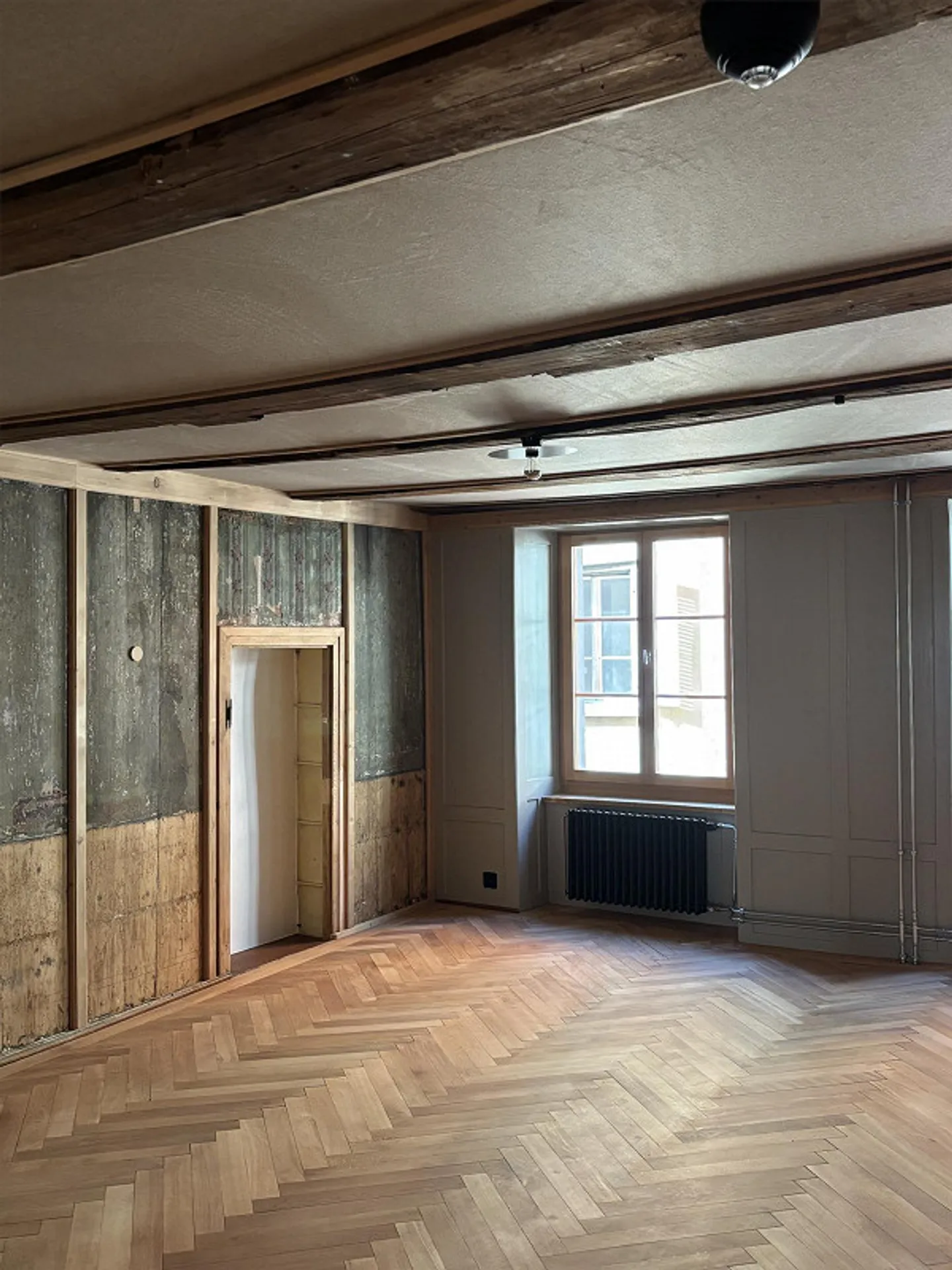 Appartement unique de 2 pièces dans la vieille ville de Chur – Première location - Photo 5 sur 8