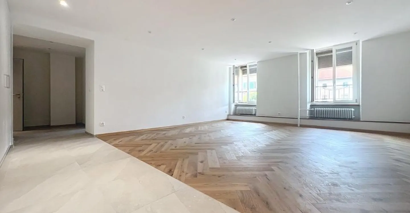2 ½ pièces - entièrement rénové à Romont ! - Photo 1 sur 6
