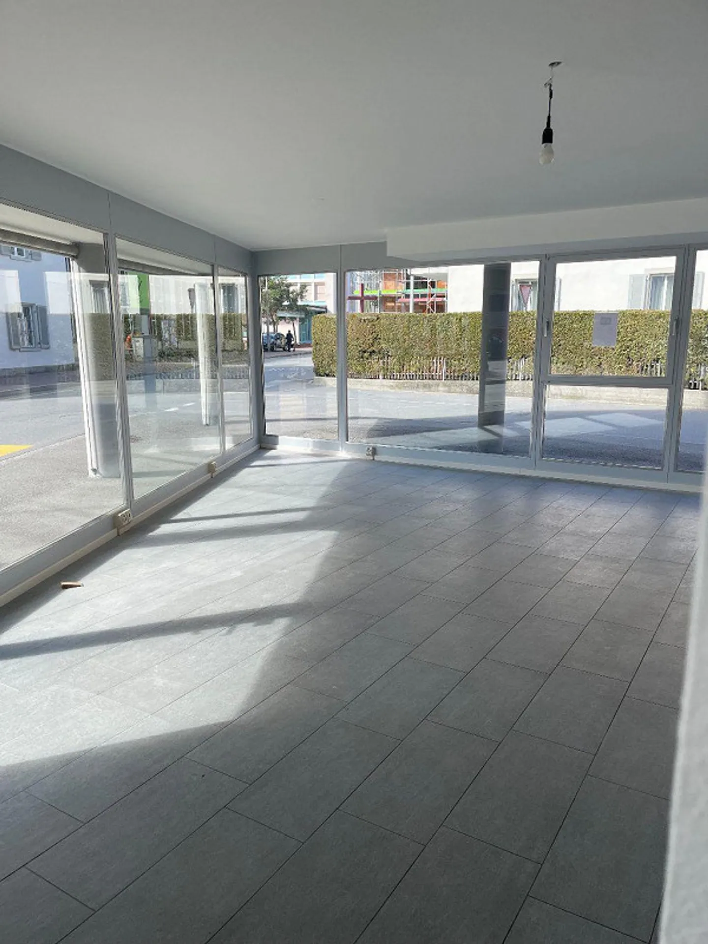 Immeuble résidentiel et commercial - Photo 2 sur 2