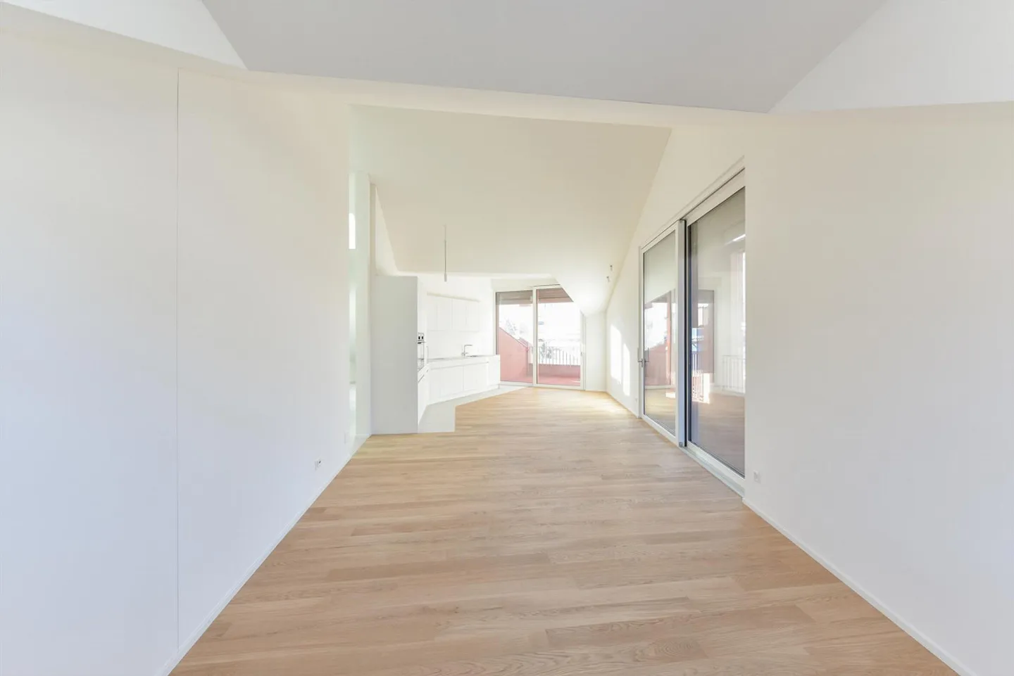 Stilvolles Penthouse mit Aussicht - Foto 1 von 13