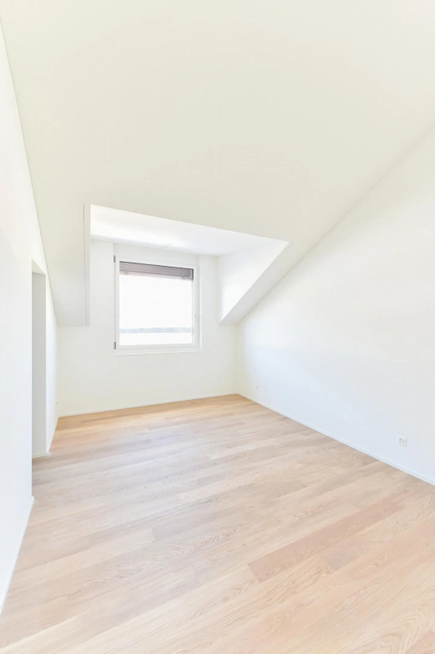 Stilvolles Penthouse mit Aussicht - Foto 7 von 13