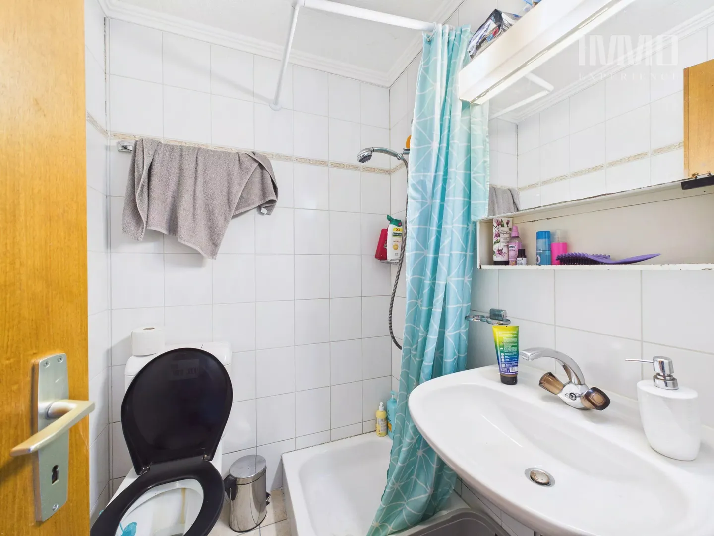 Versatile Commercial Space in Riddes - Photo 12 of 16