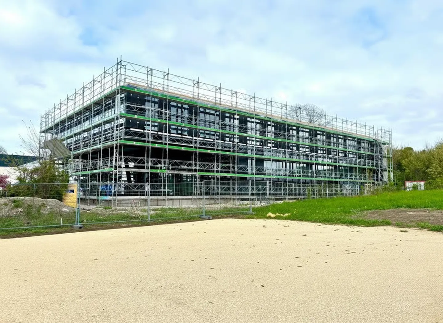 Gewerbefläche am Ende der Bauarbeiten in einem Industriegebiet in Saint-Prex - Foto 2 von 13