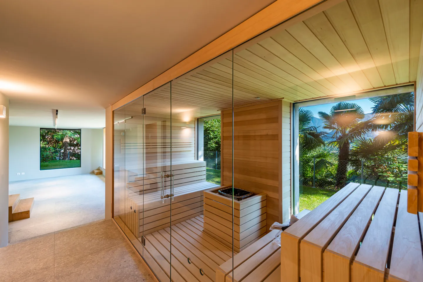 Moderne Villa mit Einzigartigem Design und Seeblick - Foto 15 von 15