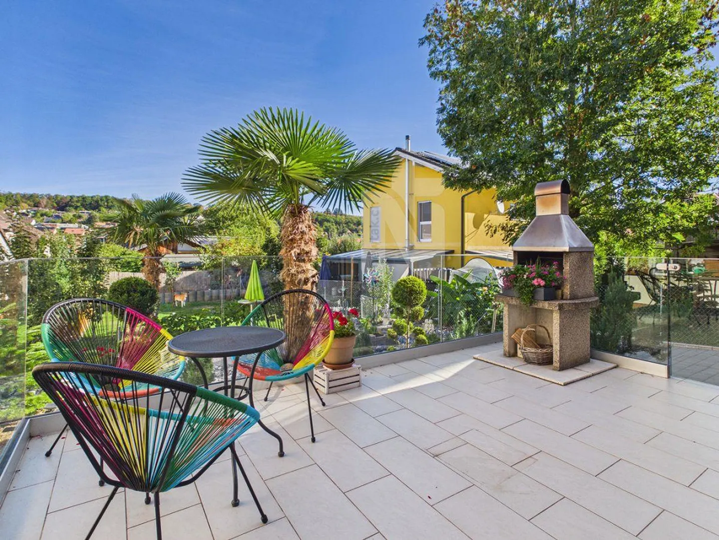Spacious, family-friendly and modern with garden and panoramic view - Photo 5 of 13