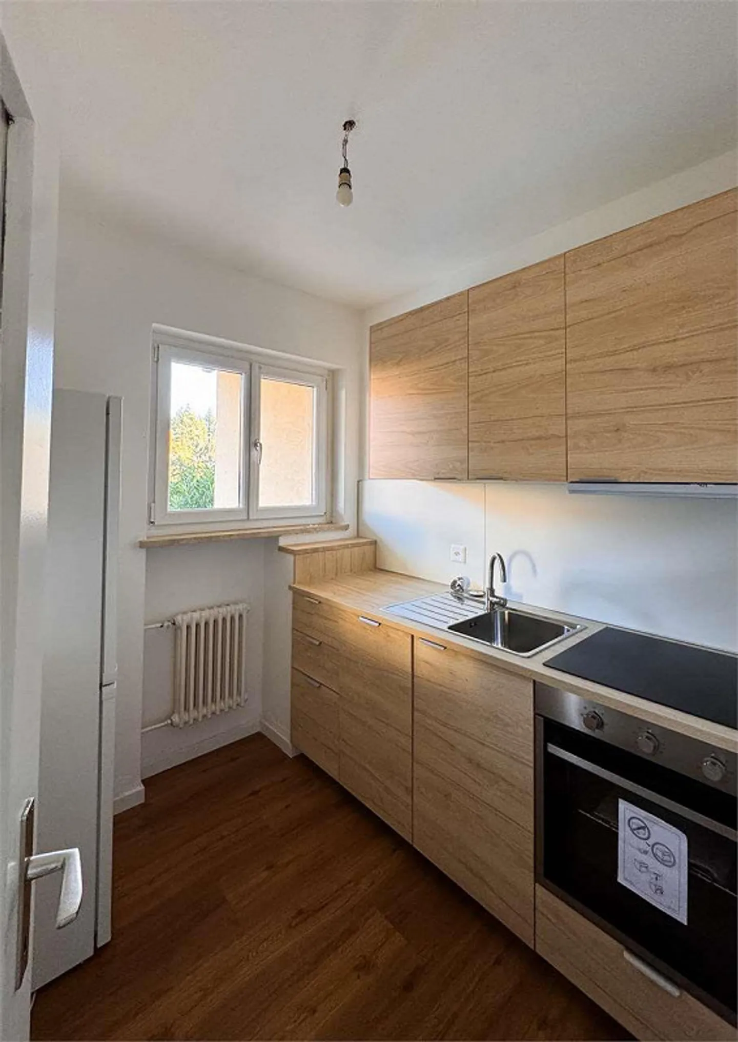 3.5 APPARTEMENT RÉNOVÉ À CASLANO - Photo 4 sur 11