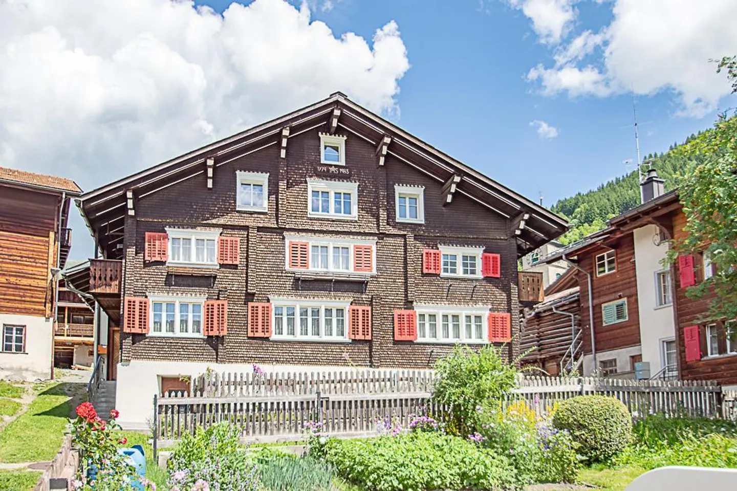 Spacious apartment with workshop at an amazing price! - Photo 8 of 9