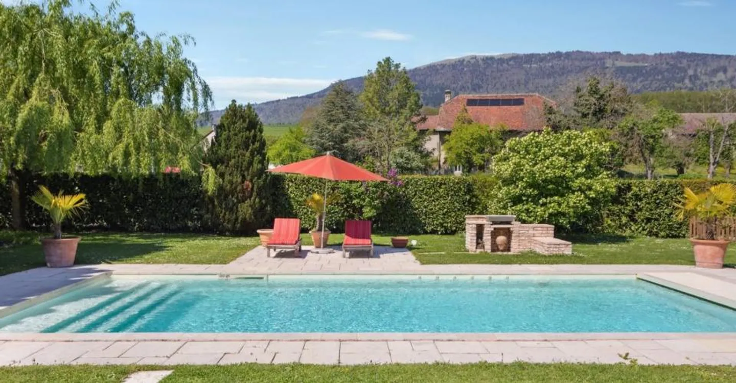Villa progettata da architetto con 6,5 stanze di 292 m² su un lotto di 1.792 m² - Foto 3 di 4
