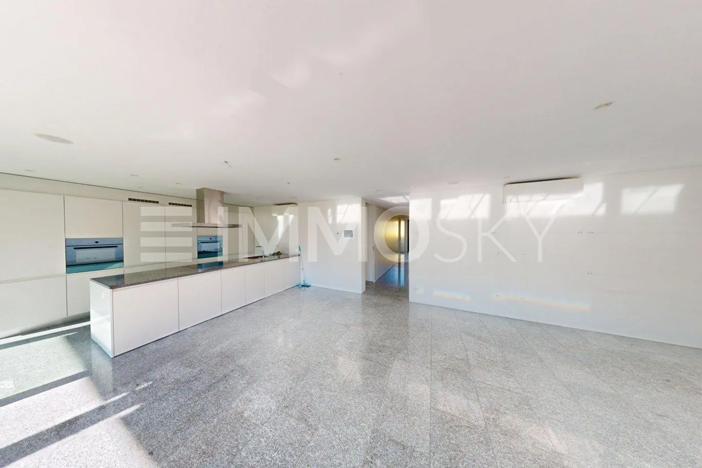 «Eleganza, comfort e tecnologia allavanguardia nel cuore del Ticino» - Foto 2 di 5