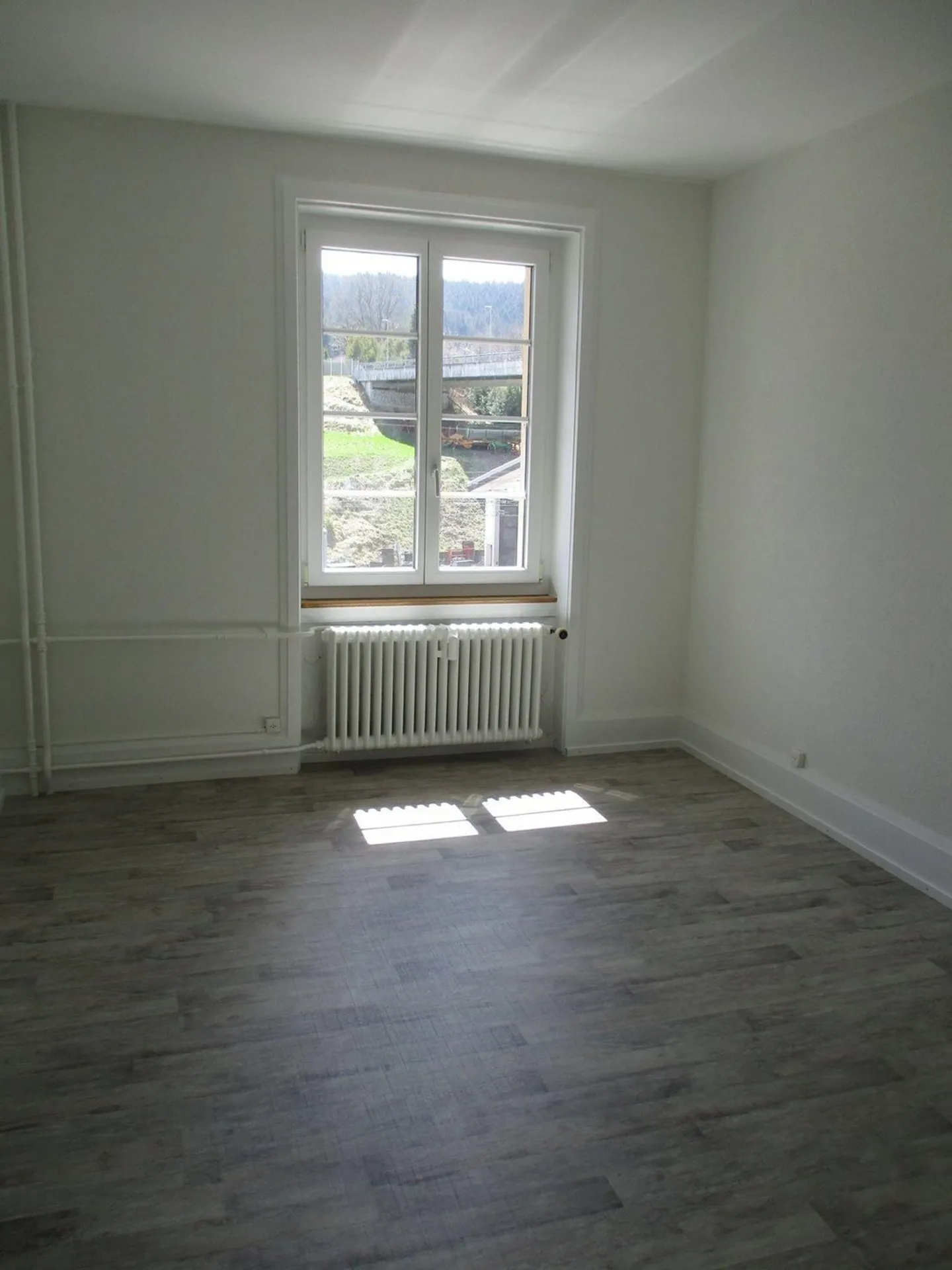 Bel appartement de 4 pièces à louer à Tramelan - Photo 5 sur 8