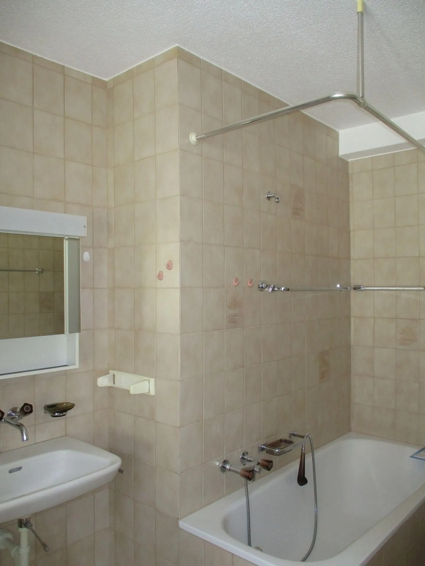 Bel appartement de 4 pièces à louer à Tramelan - Photo 7 sur 8