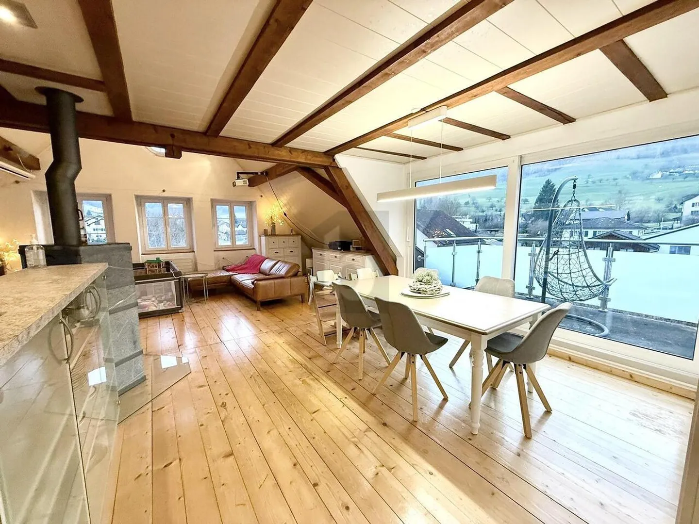 BEAUCOUP D'ESPACE AVEC CHARME - MEUBLÉ - Photo 4 sur 6