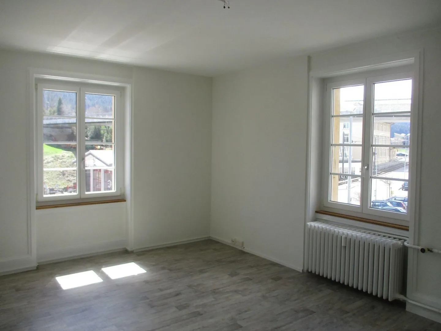 Bel appartement de 4 pièces à louer à Tramelan - Photo 3 sur 8