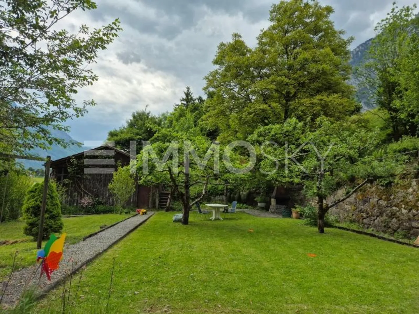 Living with a true nature experience - Photo 1 of 9