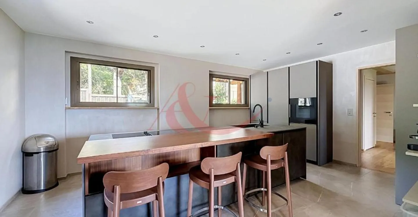 Your exceptional refuge in the heart of Crans! - Photo 5 of 11