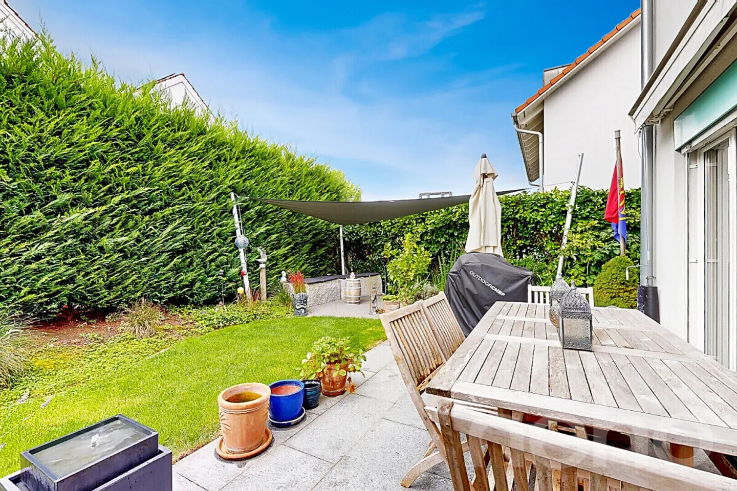 Casa bifamiliare di 5 stanze ben tenuta con giardino a bassa manutenzione - Foto 12 di 12