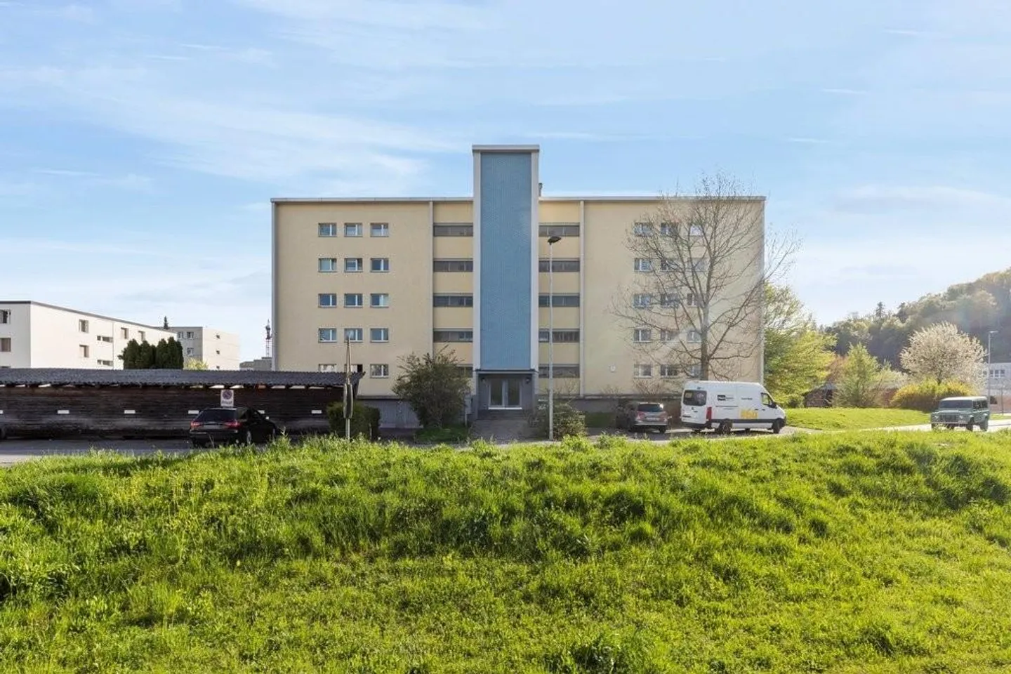 Appartement lumineux et bien entretenu avec balcon ! - Photo 1 sur 10
