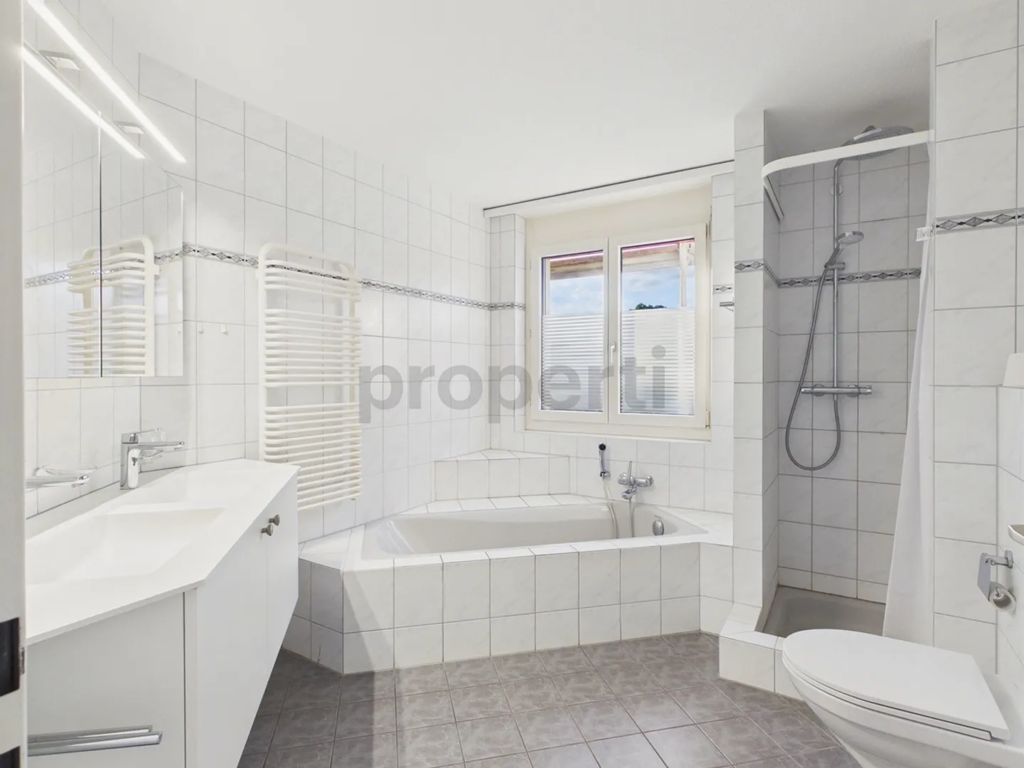 Quiet residential area, spacious garden seating area and two underground parking spaces included - Photo 8 of 13