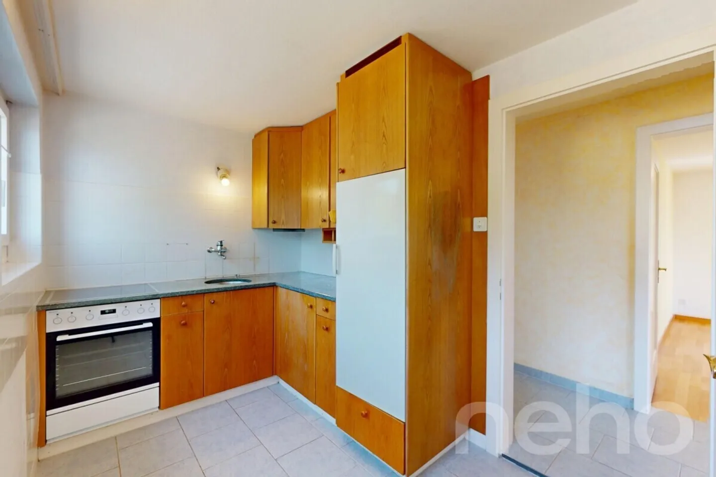 Mixed-use building for sale - Photo 8 of 13