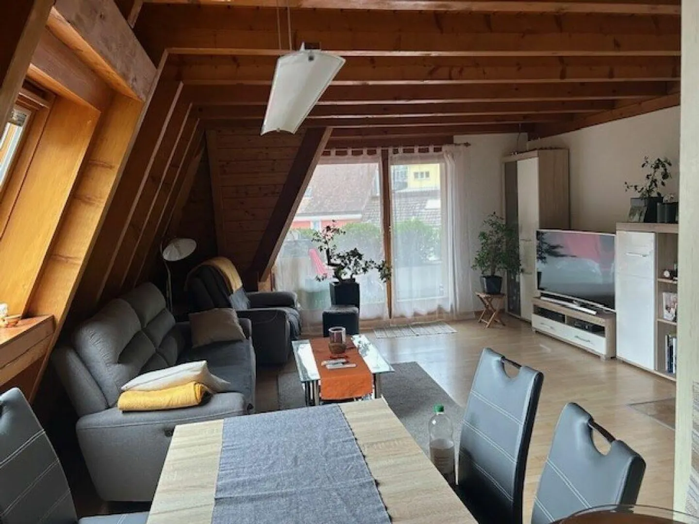 Appartamento di 3,5 stanze vicino al centro in mansarda - Foto 1 di 7