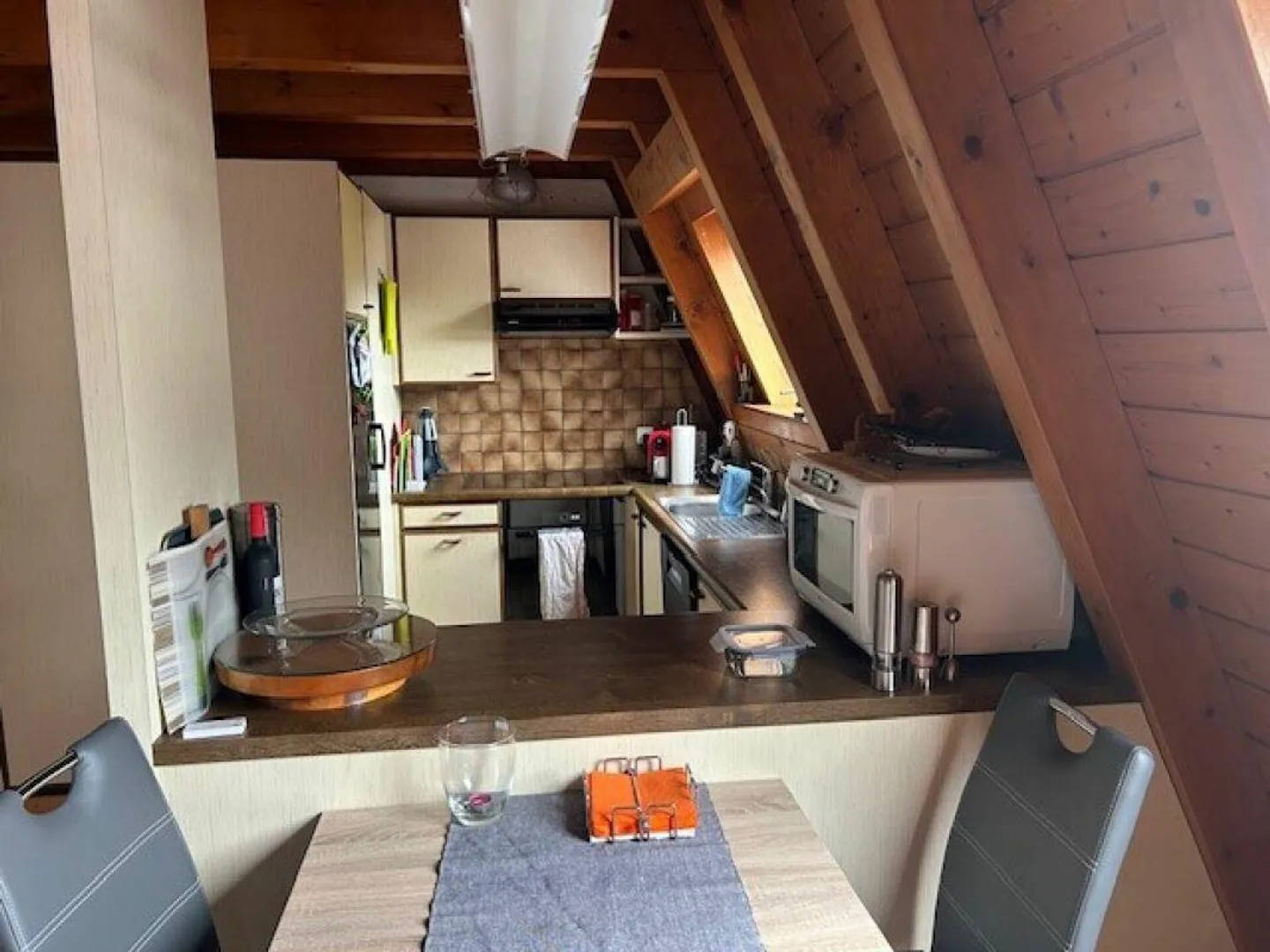 Appartamento di 3,5 stanze vicino al centro in mansarda - Foto 3 di 7